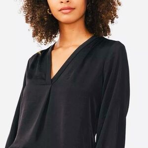 Vince Camuto Silky V-Neck Top NWT